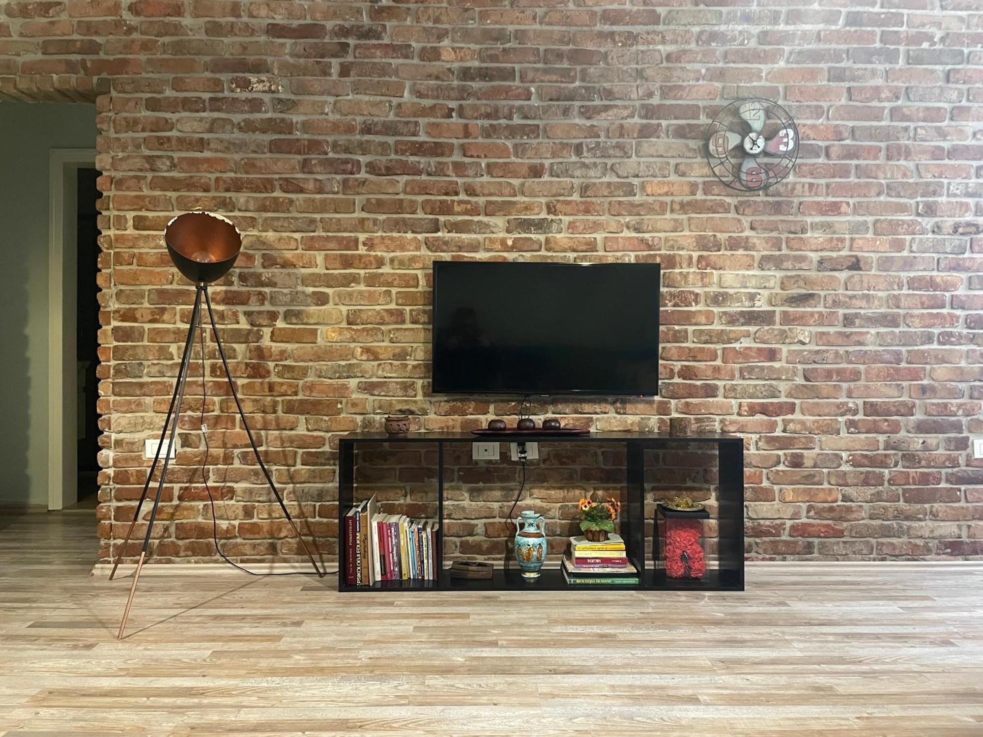 Bricks Apartment Near Pazari I Ri Tirana Zewnętrze zdjęcie
