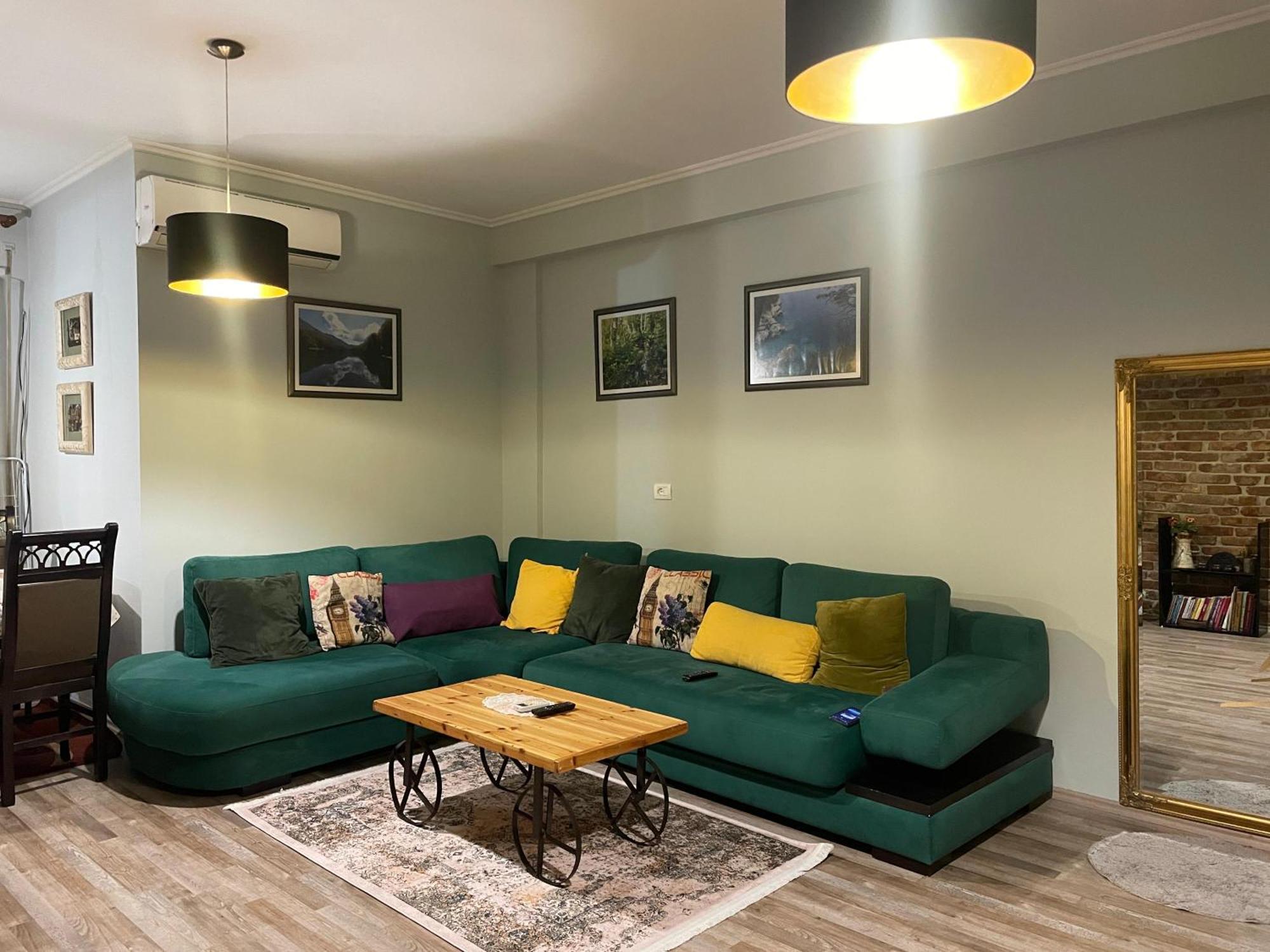 Bricks Apartment Near Pazari I Ri Tirana Zewnętrze zdjęcie